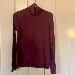 Beautiful  Wine/Burgundy Banana Republic Turtleneck Sweater M Merino Wool EUC